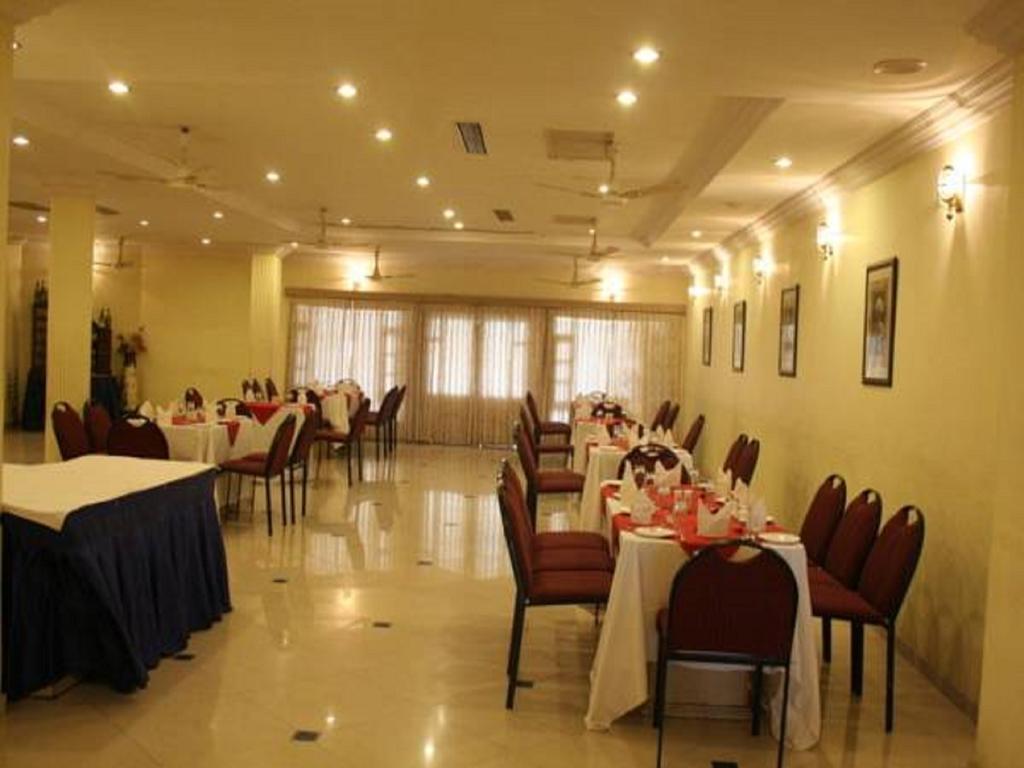 Hotel Palanpur Palace Mount Abu Exterior photo