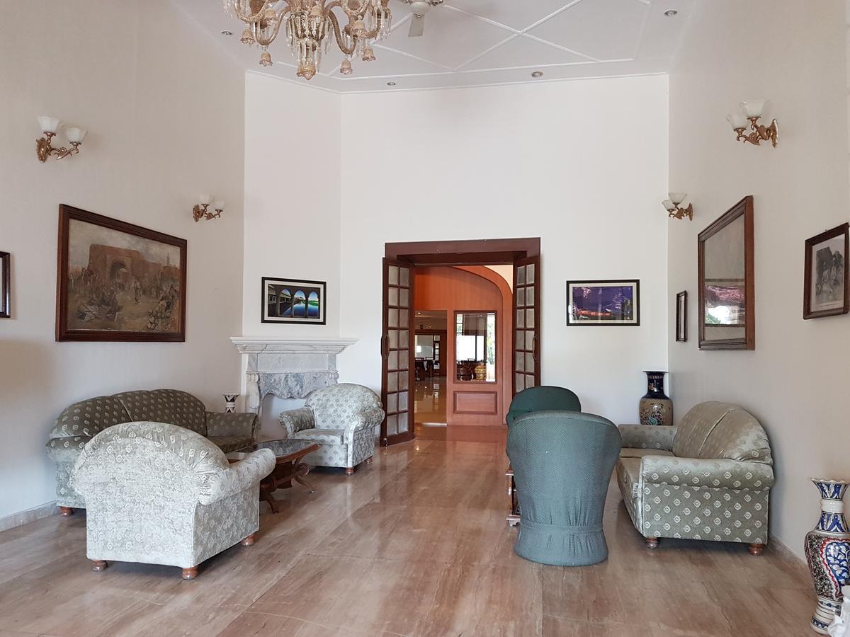 Hotel Palanpur Palace Mount Abu Exterior photo