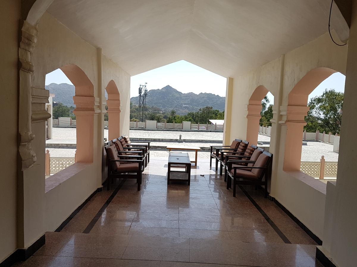 Hotel Palanpur Palace Mount Abu Exterior photo